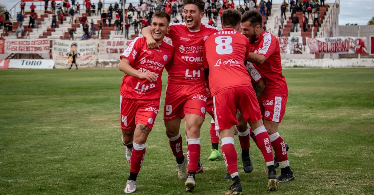 Les 10 joueurs de football légendaires qui ont changé le jeu